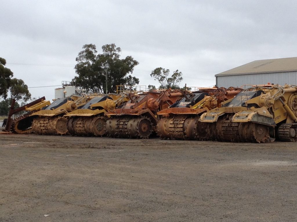 Trenching Systems Australia - levelers for hire06